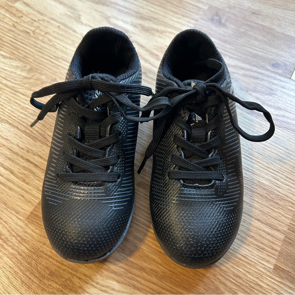 Brava Soccer Youth Super Goal Turf Cleats size youth 11D black sports lace up